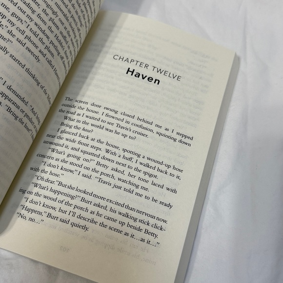 “Travis” Pelion Lake Book #2 - Paperback Romance Novel by Mia Sheridan - Picture 7 of 10